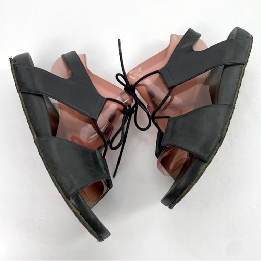 Revitalign Black Isabel Sandal